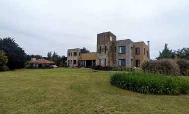 Casa en venta - 6 Dormitorios 6 Baños - 23.900Mts2 - Mar del Plata