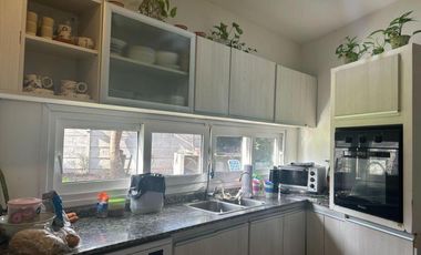 Casa en venta - 4 Dormitorios 4 Baños - 1.400Mts2 - Longchamps