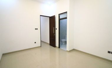 585.Townhouse Premium 2lt Modern Ready Stock di Jatimekar Jatiasih