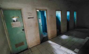 S830.Gedung ex pabrik Garmen Lokasi Pinggir Jln akses 2 Mobil Di Depok