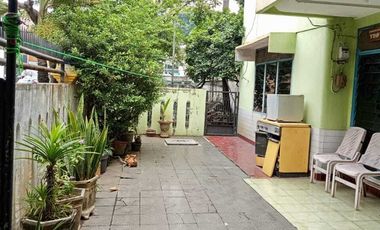 Rumah Tua di Kav POLRI Jl Jelambar Madya Petamburan Jakarta