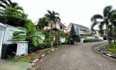 Tanah 555 m Ngantong Depan Taman di Jl Neptunus Villa Cinere Mas