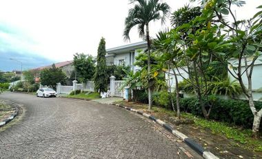 Tanah 555 m Ngantong Depan Taman di Jl Neptunus Villa Cinere Mas
