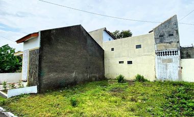 Rumah modern minimalis di ngringo Jaten karanganyar