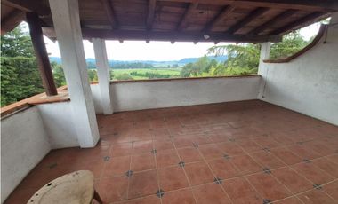 CASA EN RENTA JUNTO A VALLE SANTANA