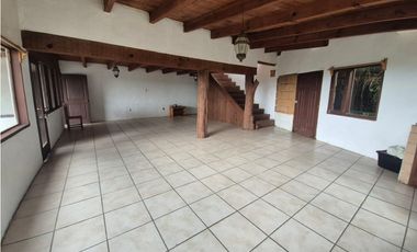 CASA EN RENTA JUNTO A VALLE SANTANA