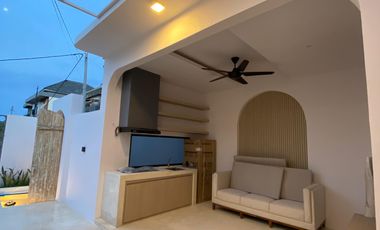 Villa Mediterania Santorini Siap Huni di Nusa Dua Bali