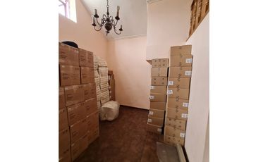 Se vende propiedad 700 m2 con casa, San Joaquin