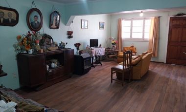 Se vende casa esquina  Salvador Allende, Lo Espejo