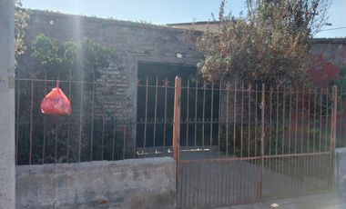 Se vende casa esquina  Salvador Allende, Lo Espejo