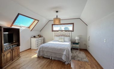 Casa 3 niveles Huertos Familiares San Pedro de la Paz