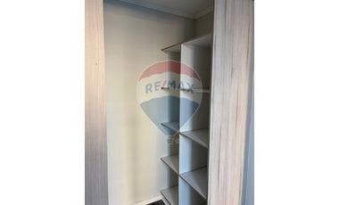 ¡Invierte en La Granja: Depto. 2D/1B con balcón!