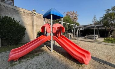 ¡Invierte en La Granja: Depto. 2D/1B con balcón!