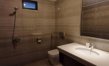 5 BR Rumah untuk cafe, klinik, kantor - commercial area Pakubowono