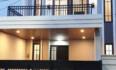 Rumah Kos 2 lantai mewah Perum Rungkut Asri area Kampus UPN dan Ubaya