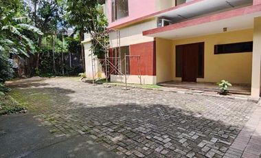 Rumah disewakan di Cilandak