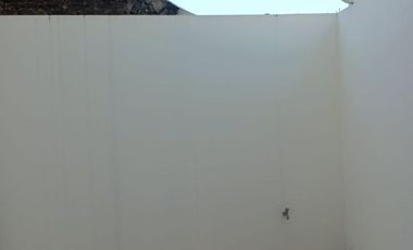 Rumah Mewah 2 Lt di Lingkungan Nyaman