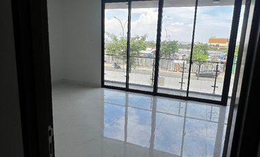 Rumah 2 Lantai Di Kawasan Centre Point Of Indonesia