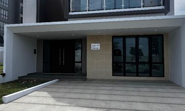 Rumah 2 Lantai Di Kawasan Centre Point Of Indonesia