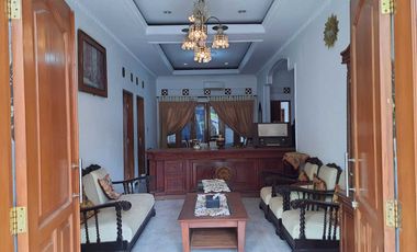 Dijual Rumah Mewah Dekat Komplek DPR Kota Cianjur