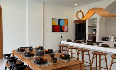 Villa Mewah Baru 5KT dengan Kolam Besar di Jimbaran Bali