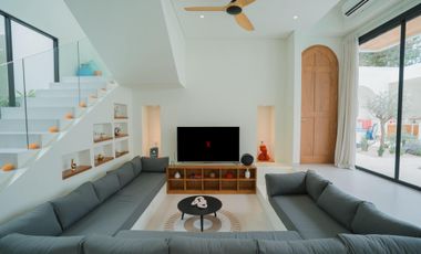 Villa Mewah Baru 5KT dengan Kolam Besar di Jimbaran Bali