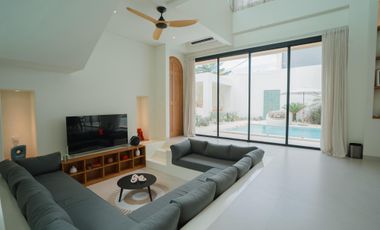 Villa Mewah Baru 5KT dengan Kolam Besar di Jimbaran Bali