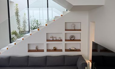 Villa Mewah Baru 5KT dengan Kolam Besar di Jimbaran Bali