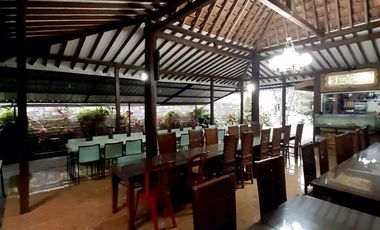 Resto Villa Joglo Kaliurang dekat Wisata Jeep Merapi Adventure