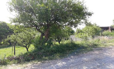 Lote en venta de 648m2 ubicado en Villa Los Aromos