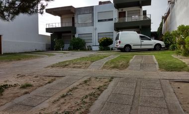 Departamento en alquiler temporario de 1 dormitorio c/ cochera en Costa Azul