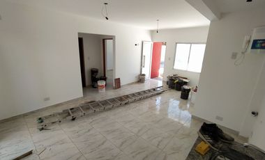 Departamento en venta de 2 dormitorios c/ cochera en Mar de Ajo