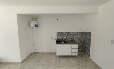 Departamento en venta de 2 dormitorios c/ cochera en Mar de Ajo