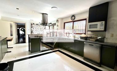 Venta Casa 4 dormitorios Lomas Shoenstatt San Isidro