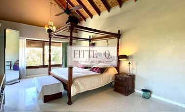 Venta Casa 4 dormitorios Lomas Shoenstatt San Isidro