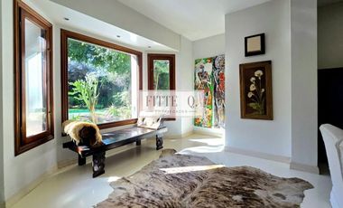 Venta Casa 4 dormitorios Lomas Shoenstatt San Isidro