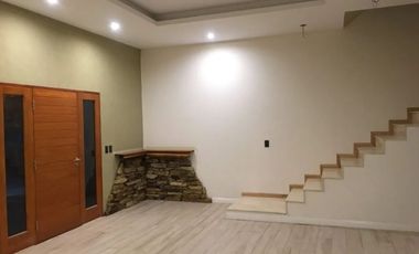 Casa en venta de 4 dormitorios c/ cochera en Tristán Suárez