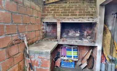 Casa en venta de 3 dormitorios c/ cochera en Mar de Ajo