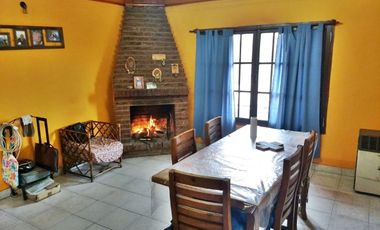 Casa en venta de 3 dormitorios c/ cochera en Mar de Ajo