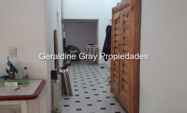 Casa en venta de 5 dormitorios c/ cochera en General Fernández Oro