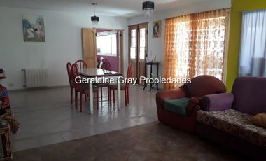 Casa en venta de 5 dormitorios c/ cochera en General Fernández Oro