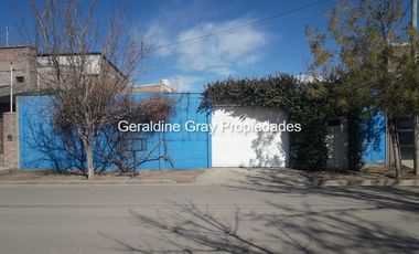 Casa en venta de 5 dormitorios c/ cochera en General Fernández Oro