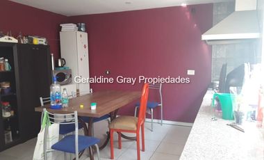Casa en venta de 5 dormitorios c/ cochera en General Fernández Oro