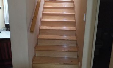 Chalet en venta de 4 dormitorios c/ cochera en Villa Lugano