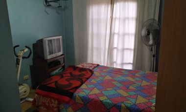 Chalet en venta de 4 dormitorios c/ cochera en Villa Lugano