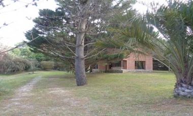 CASA de 4 Amb. EN 2 PLANTAS A Mts. DEL MAR - MAR DE LAS PAMPAS | Cod.0622