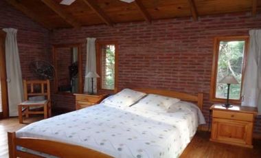 CASA de 4 Amb. EN 2 PLANTAS A Mts. DEL MAR - MAR DE LAS PAMPAS | Cod.0622