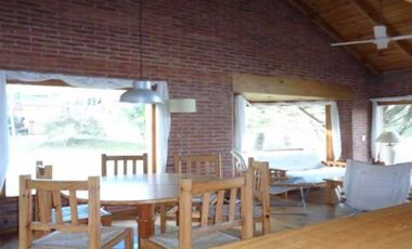 CASA de 4 Amb. EN 2 PLANTAS A Mts. DEL MAR - MAR DE LAS PAMPAS | Cod.0622