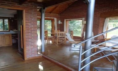 CASA de 4 Amb. EN 2 PLANTAS A Mts. DEL MAR - MAR DE LAS PAMPAS | Cod.0622