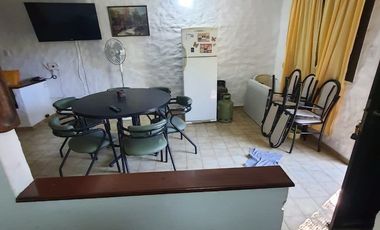 00081 Hermosa Casa Para casa 6 sobre calle Poeta Aguero